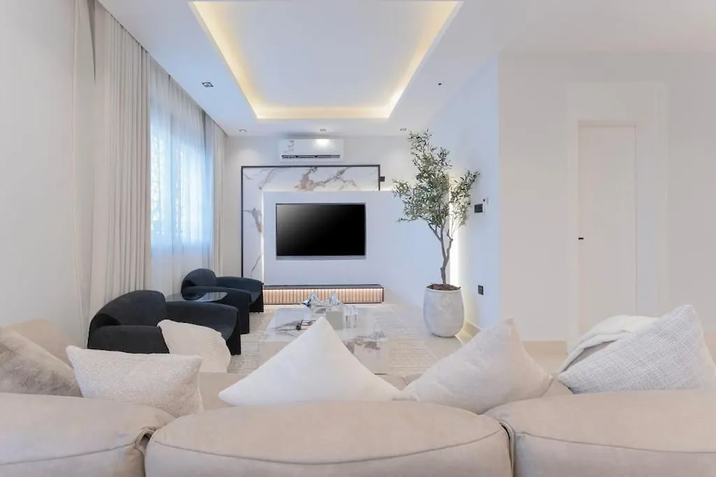 Luxury Almalqa Apartment location
