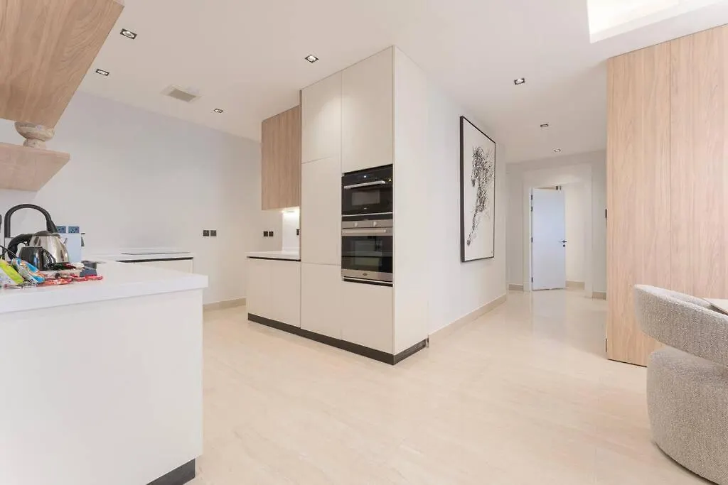 Luxury Almalqa Apartment Riyadh